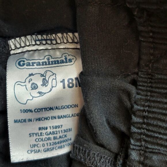 Garanimals Shorts 18mo  - Picture 2 of 3